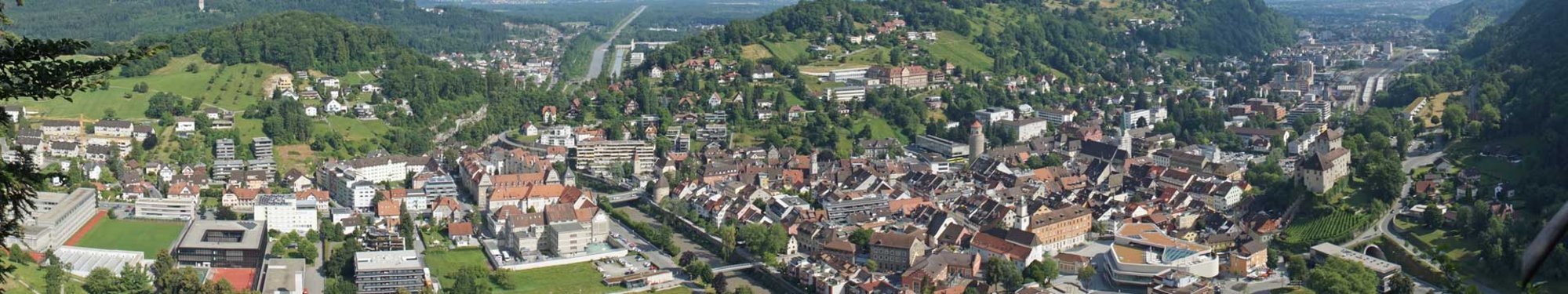 96826-Feldkirch-Umgebung_14-7-2015--58--Panorama-hg-cl-2015-1920x360